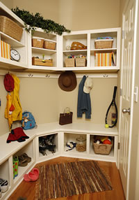 Rear foyer with white cubbies